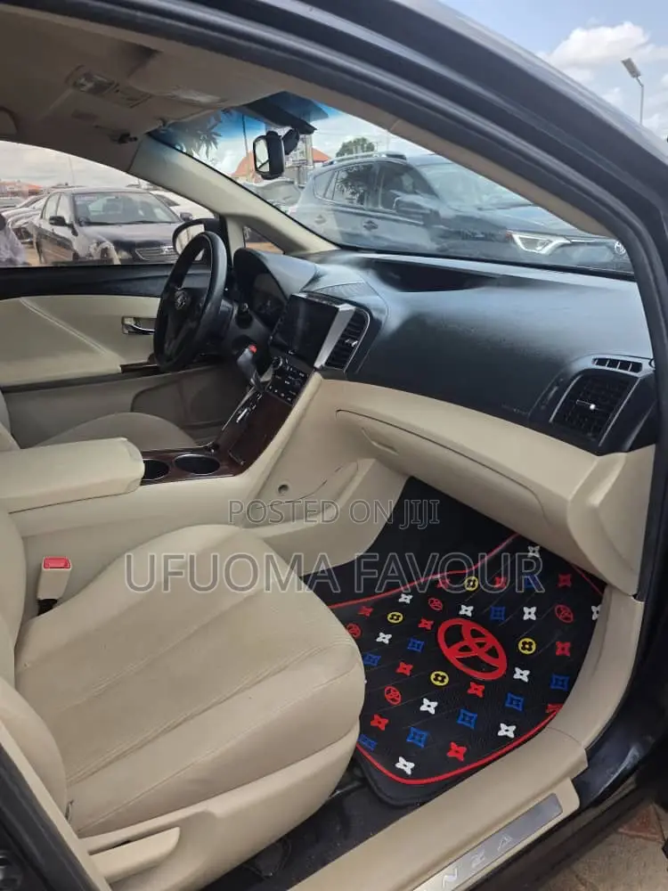 Toyota Venza LE AWD 2013 Black
