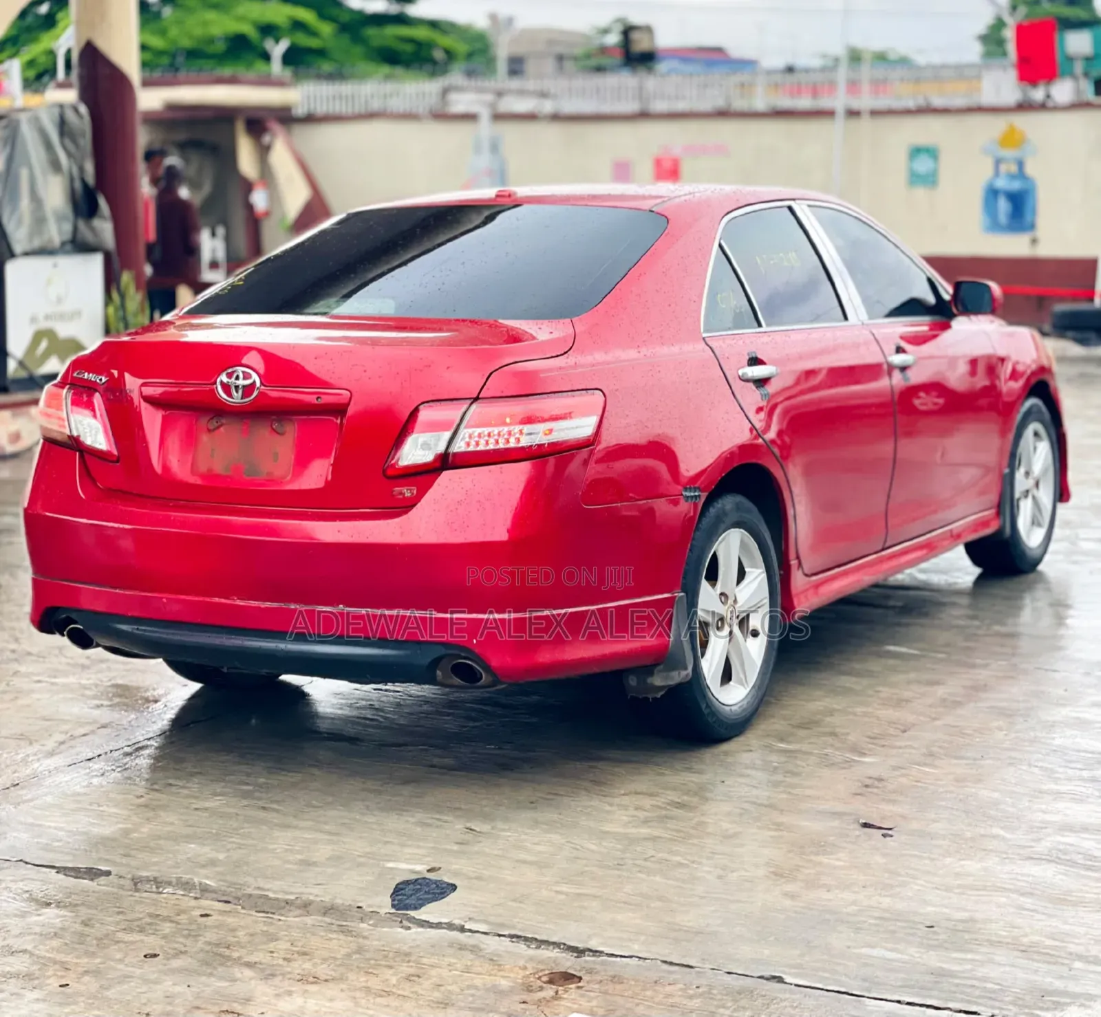 Toyota Camry SE 4dr Sedan (2.5L 4cyl 6AM) 2010 Red
