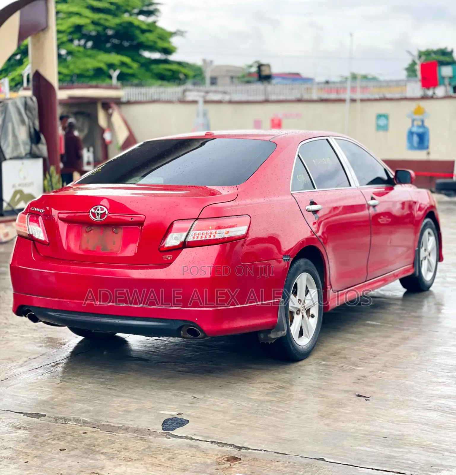 Toyota Camry SE 4dr Sedan (2.5L 4cyl 6AM) 2010 Red