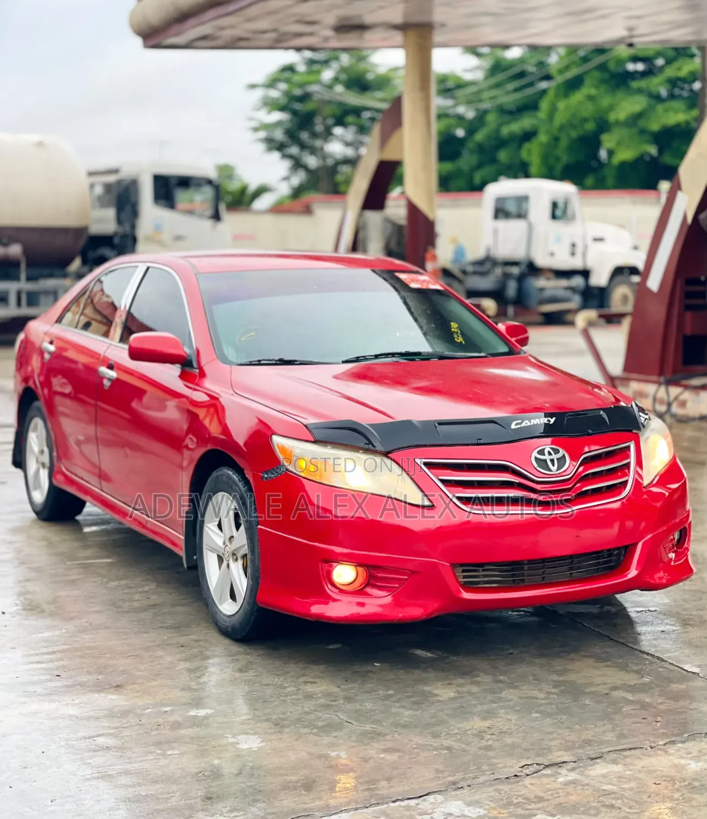 Toyota Camry SE 4dr Sedan (2.5L 4cyl 6AM) 2010 Red