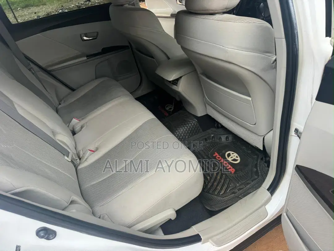 Toyota Venza 2013 White