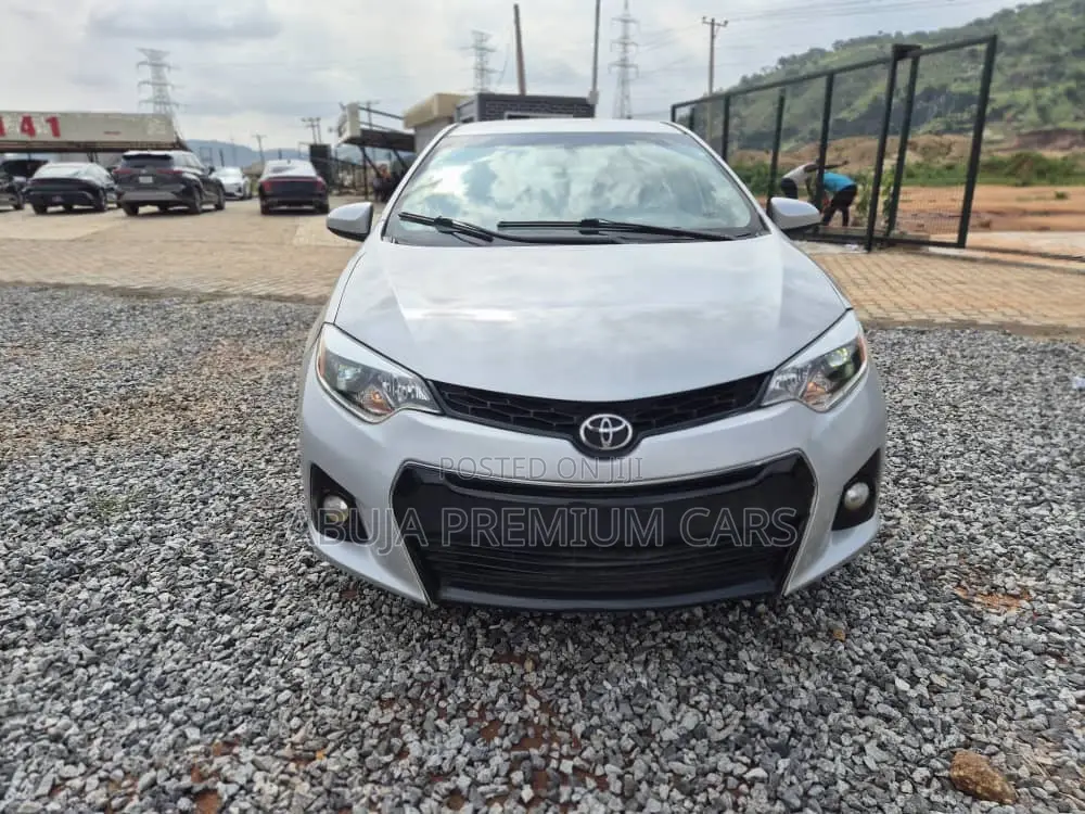 Toyota Corolla LE Eco 4dr Sedan (1.8L 4cyl CVT) 2016 Silver