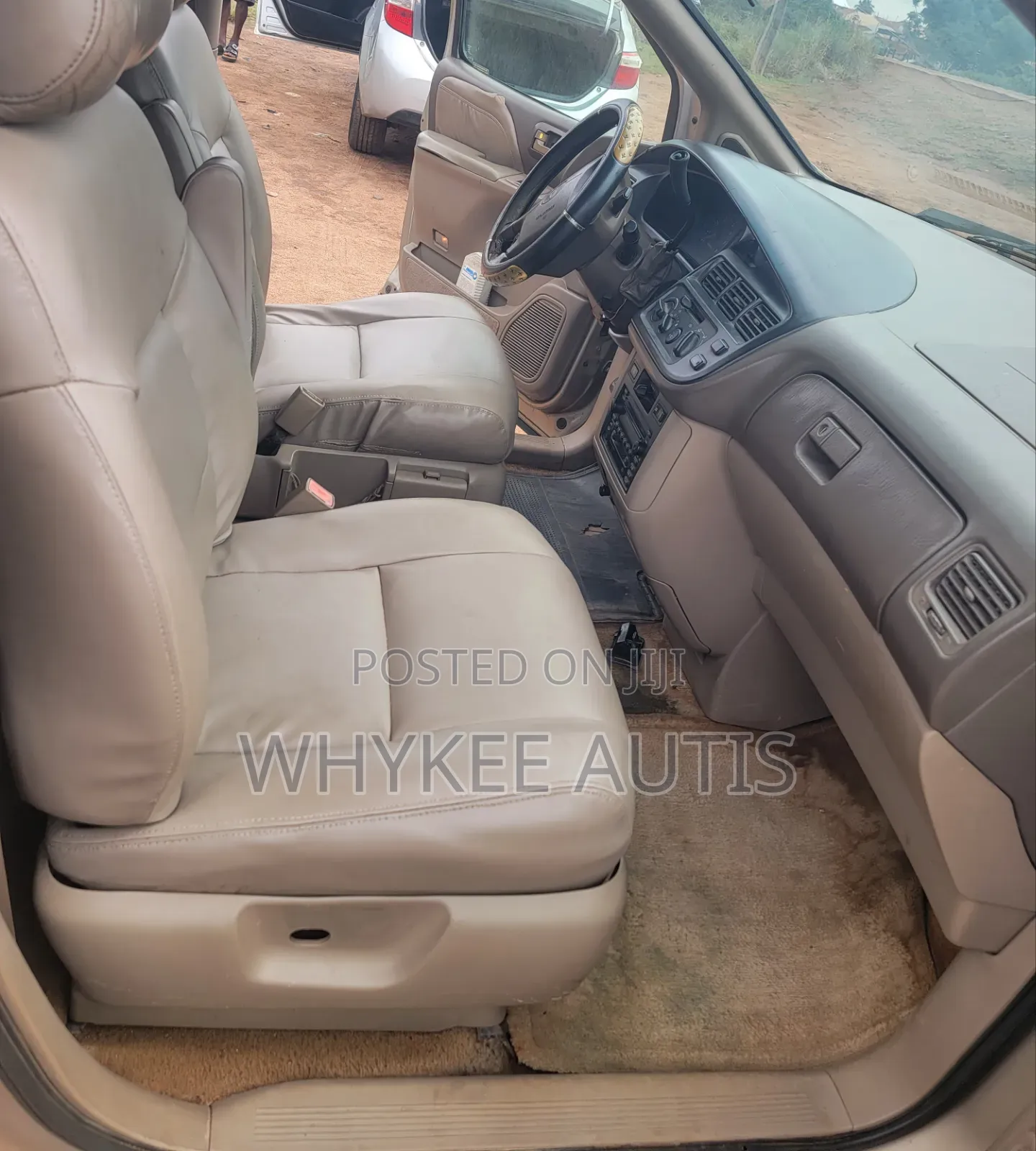 Toyota Sienna 2002 Gold