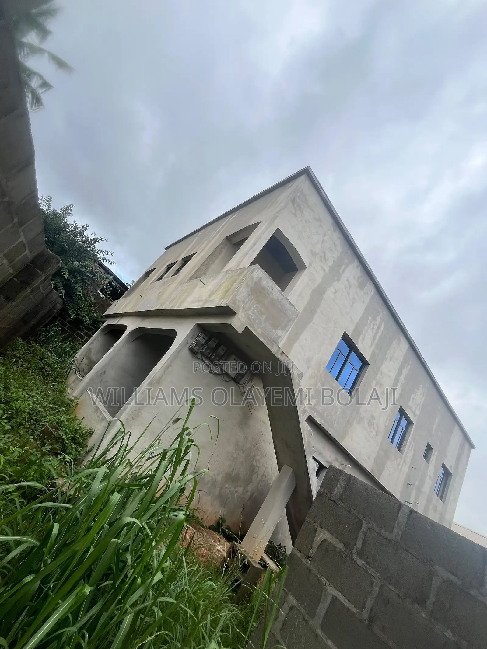 6bdrm Block of Flats in Ado-Odo/Ota for sale
