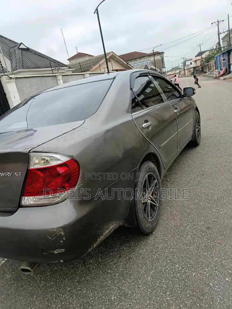Toyota Camry 2003 Gray