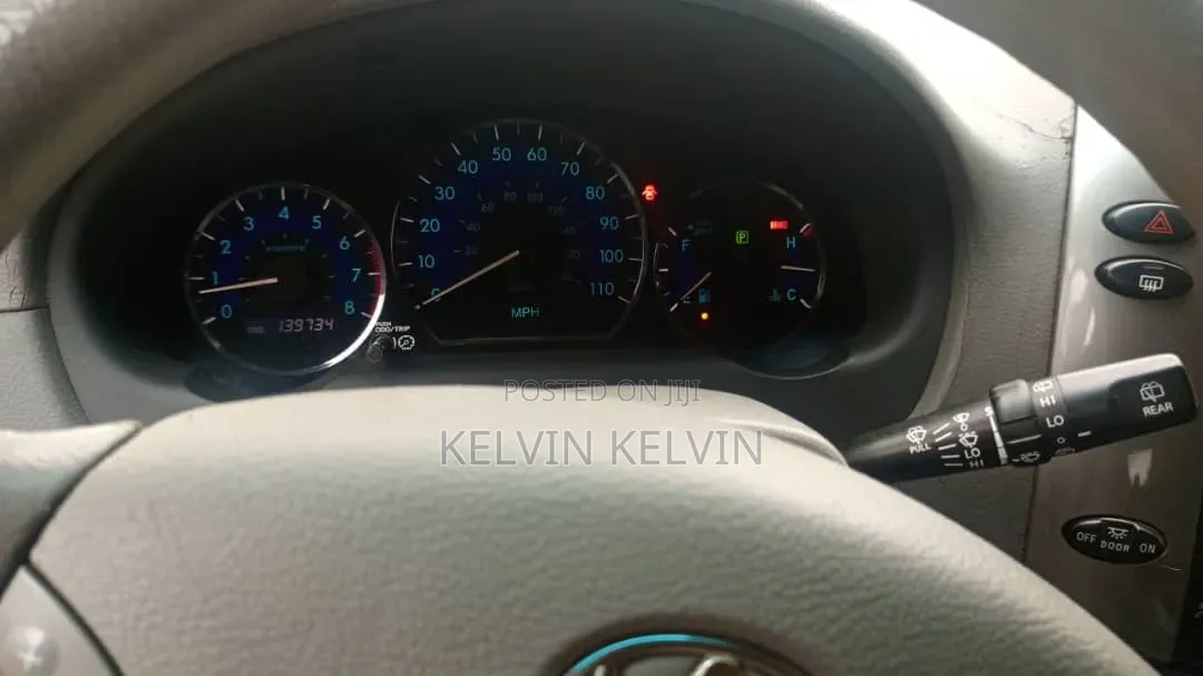 Toyota Sienna 2008 Red