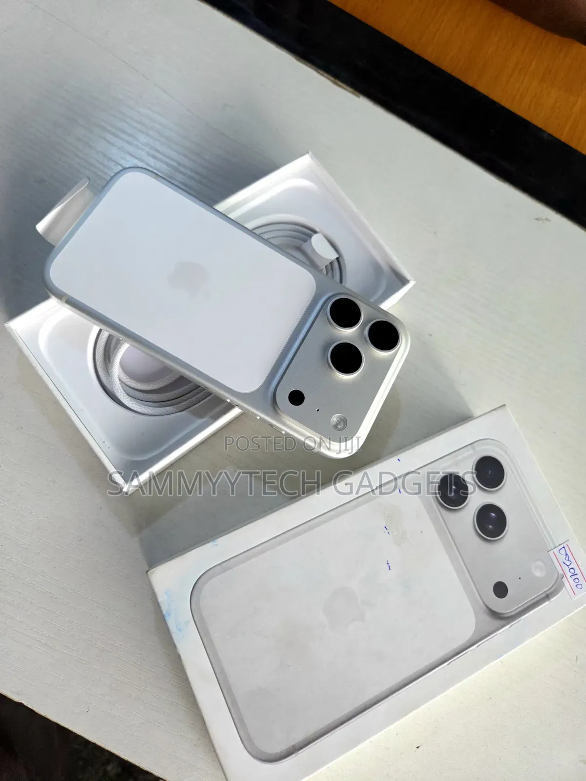 New Apple iPhone 17 Pro Max 256 GB Silver