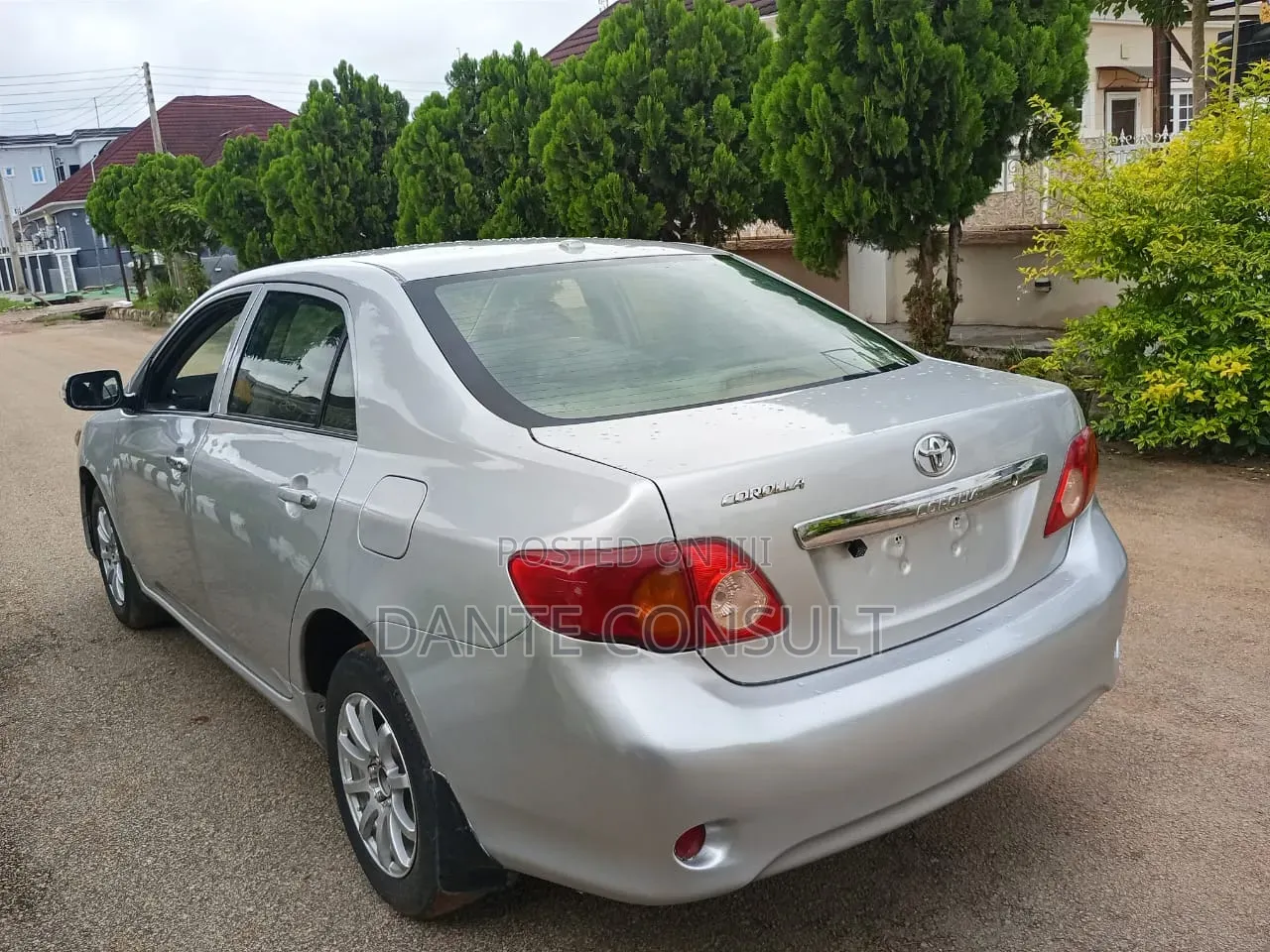 Toyota Corolla 2009 Silver