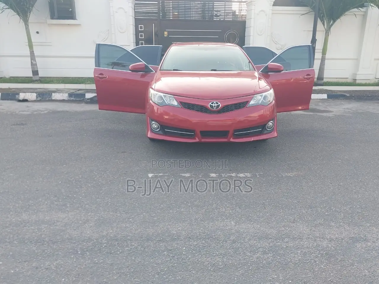 Toyota Camry LE 4dr Sedan (2.5L 4cyl 6A) 2014 Burgundy