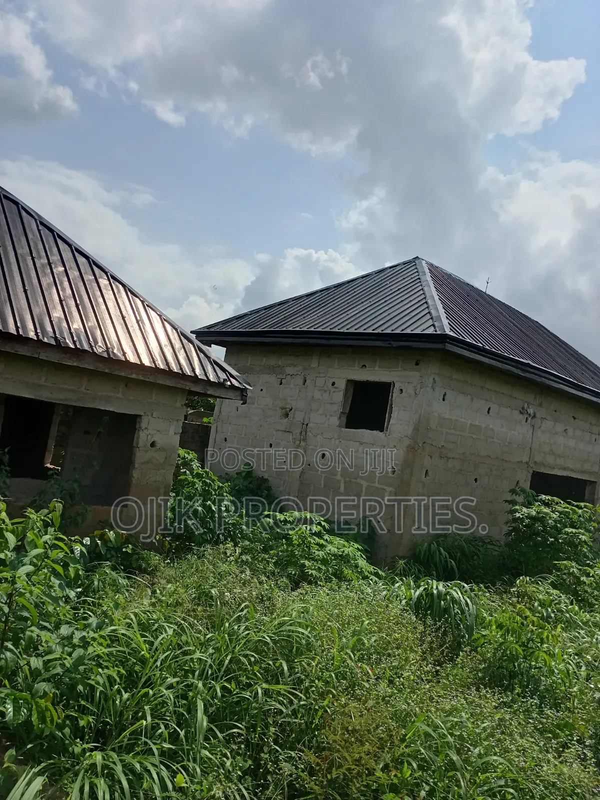6bdrm House in Ojik Properties, Owerri for sale