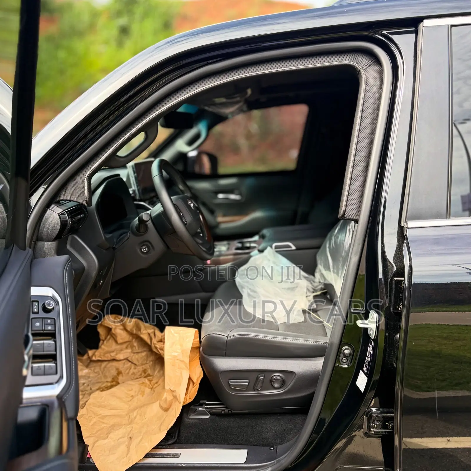New Toyota Land Cruiser LC300 2025 Black