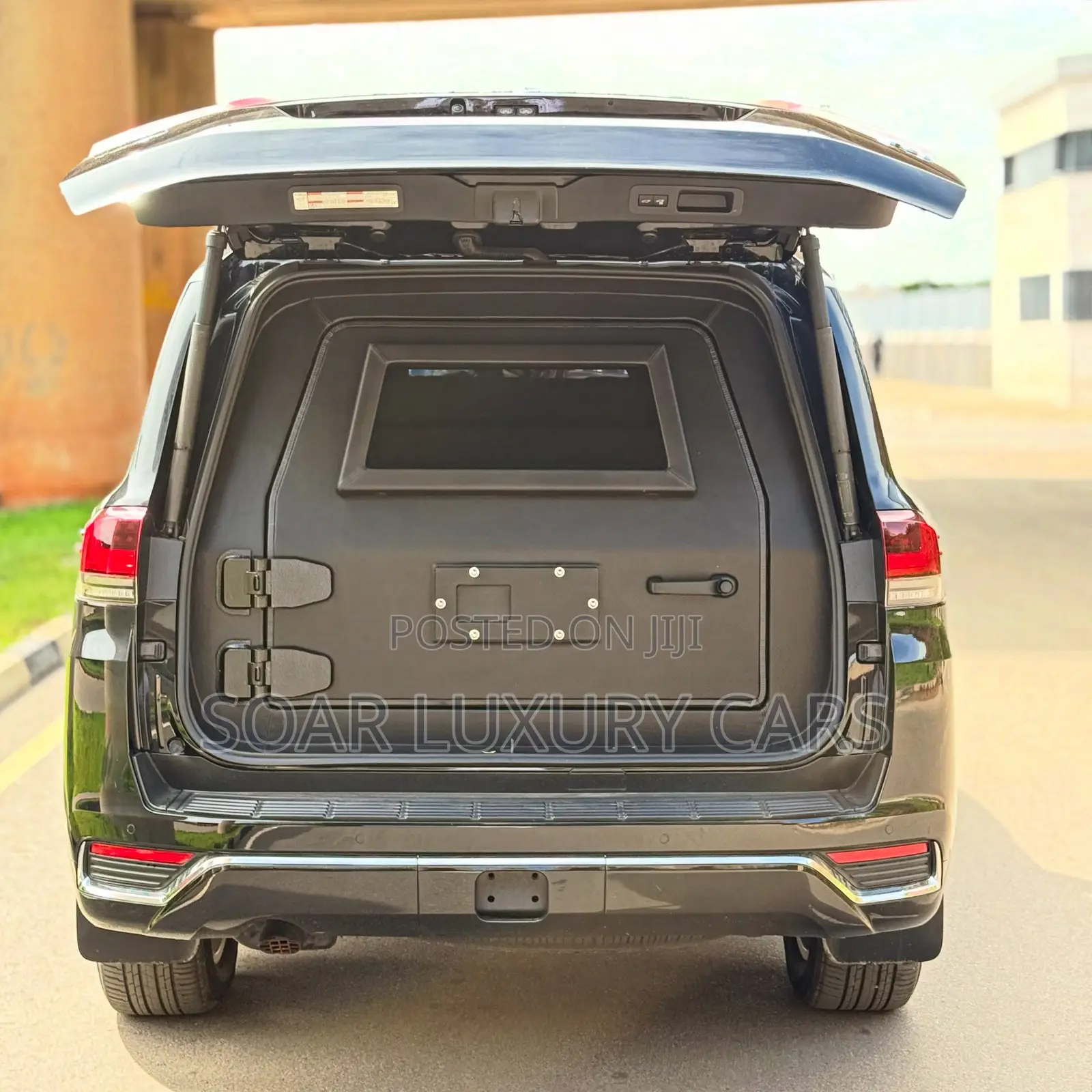 New Toyota Land Cruiser LC300 2025 Black