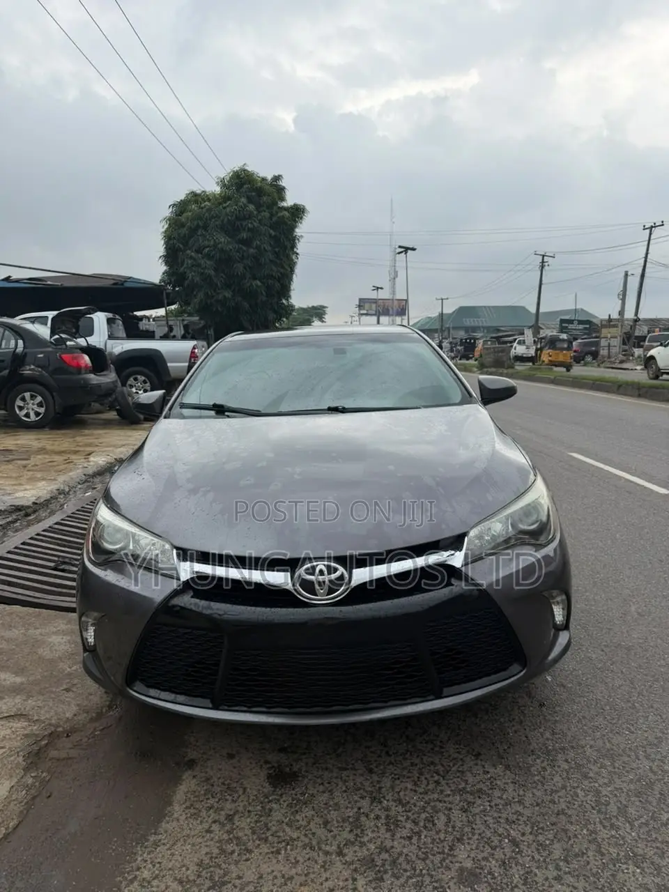 Toyota Camry SE 4dr Sedan (2.5L 4cyl 6A) 2016 Gray