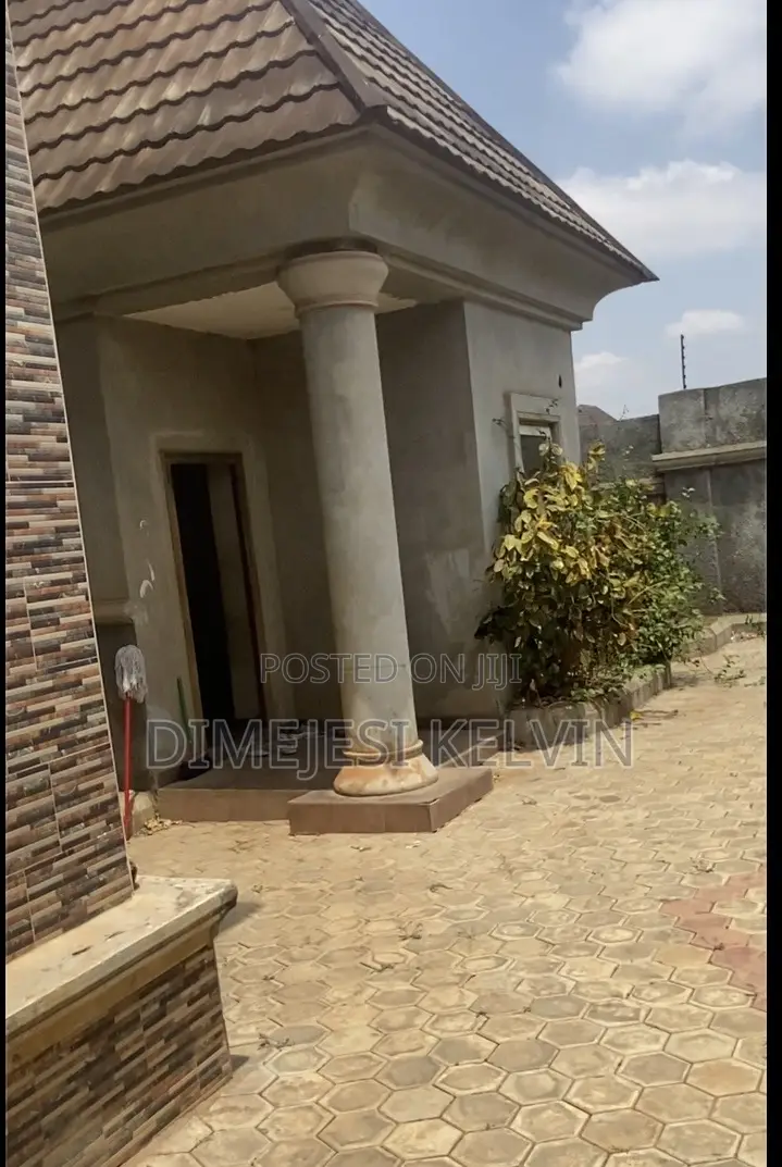 Furnished 5bdrm Duplex in Lokogoma for sale