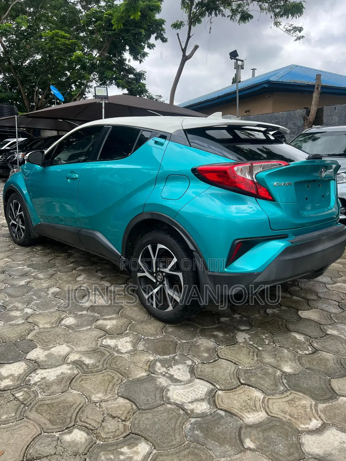 Toyota C-HR XLE FWD Sport Utility (2.0L 4cyl 2AM) 2018 Green