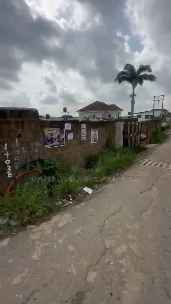 Exciting 2 Plots of Land in a Commercial Area