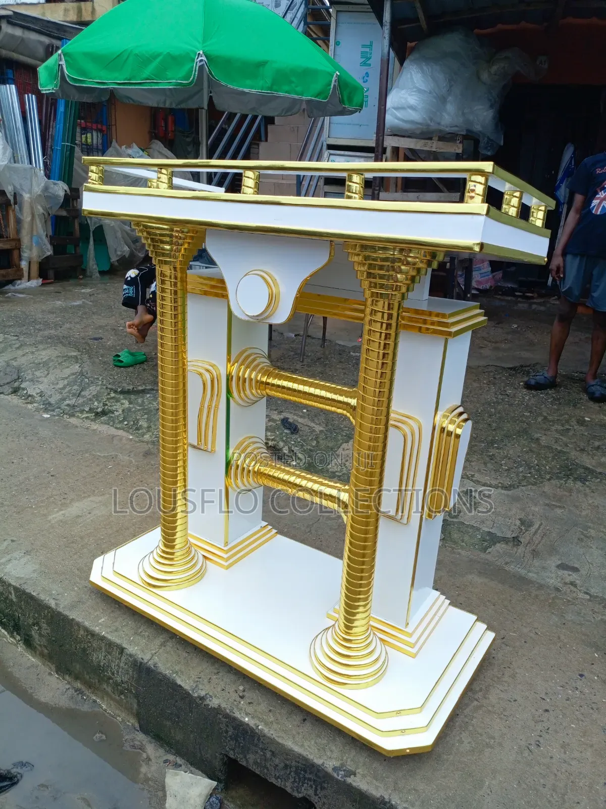 Quality Big Royal Glorious Pulpit