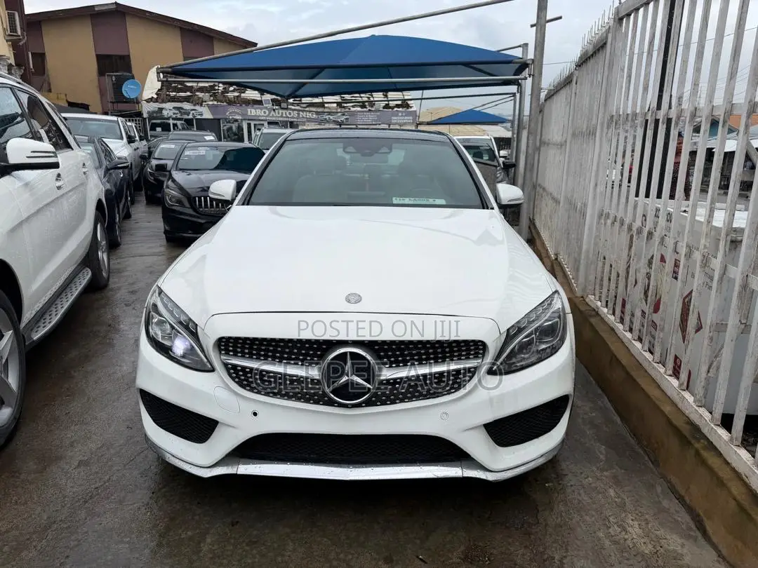 Mercedes-Benz C400 4Matic AWD Sedan (3.0L V6 7A) 2015 White
