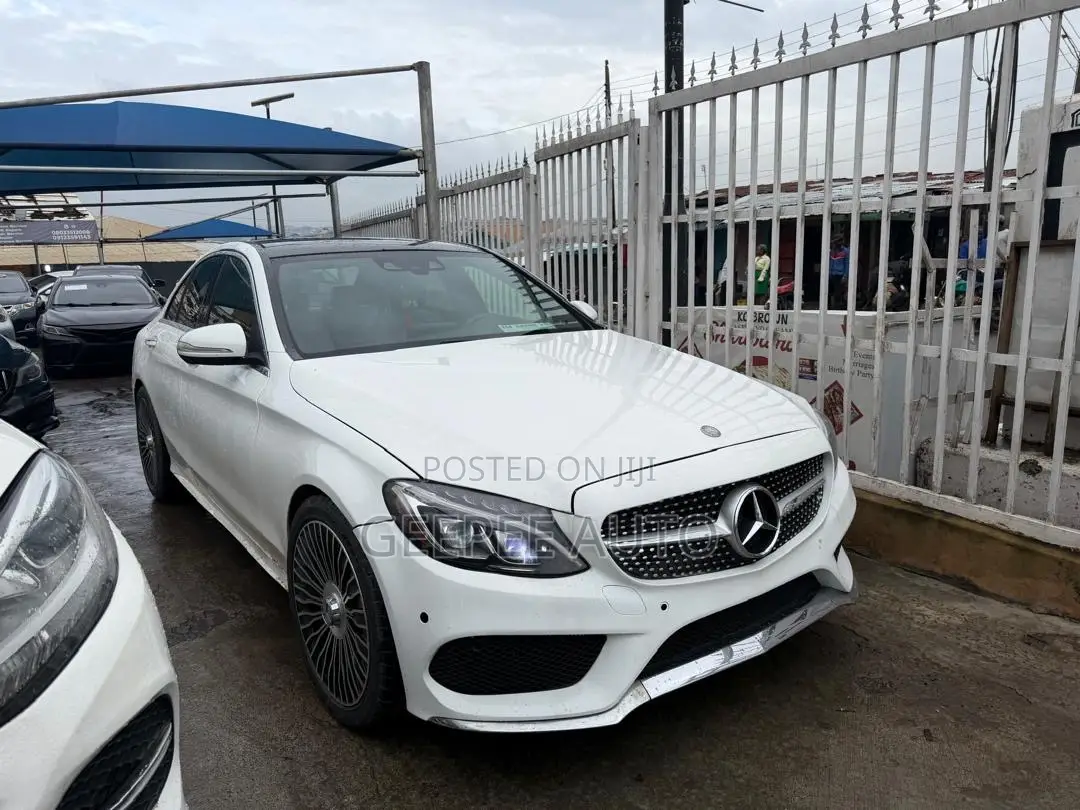 Mercedes-Benz C400 4Matic AWD Sedan (3.0L V6 7A) 2015 White