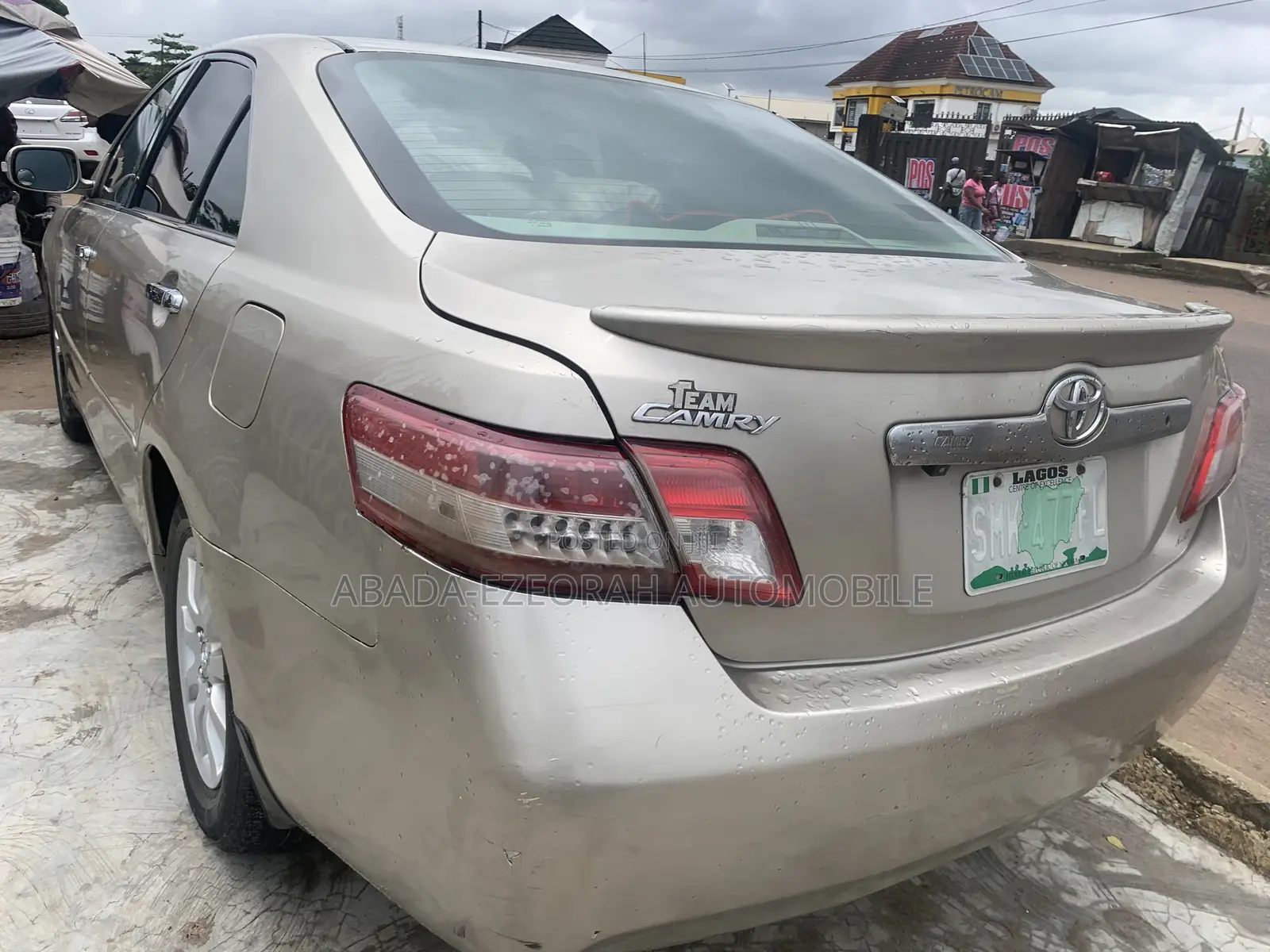 Toyota Camry LE 4dr Sedan (2.4L 4cyl 5A) 2009 Gold