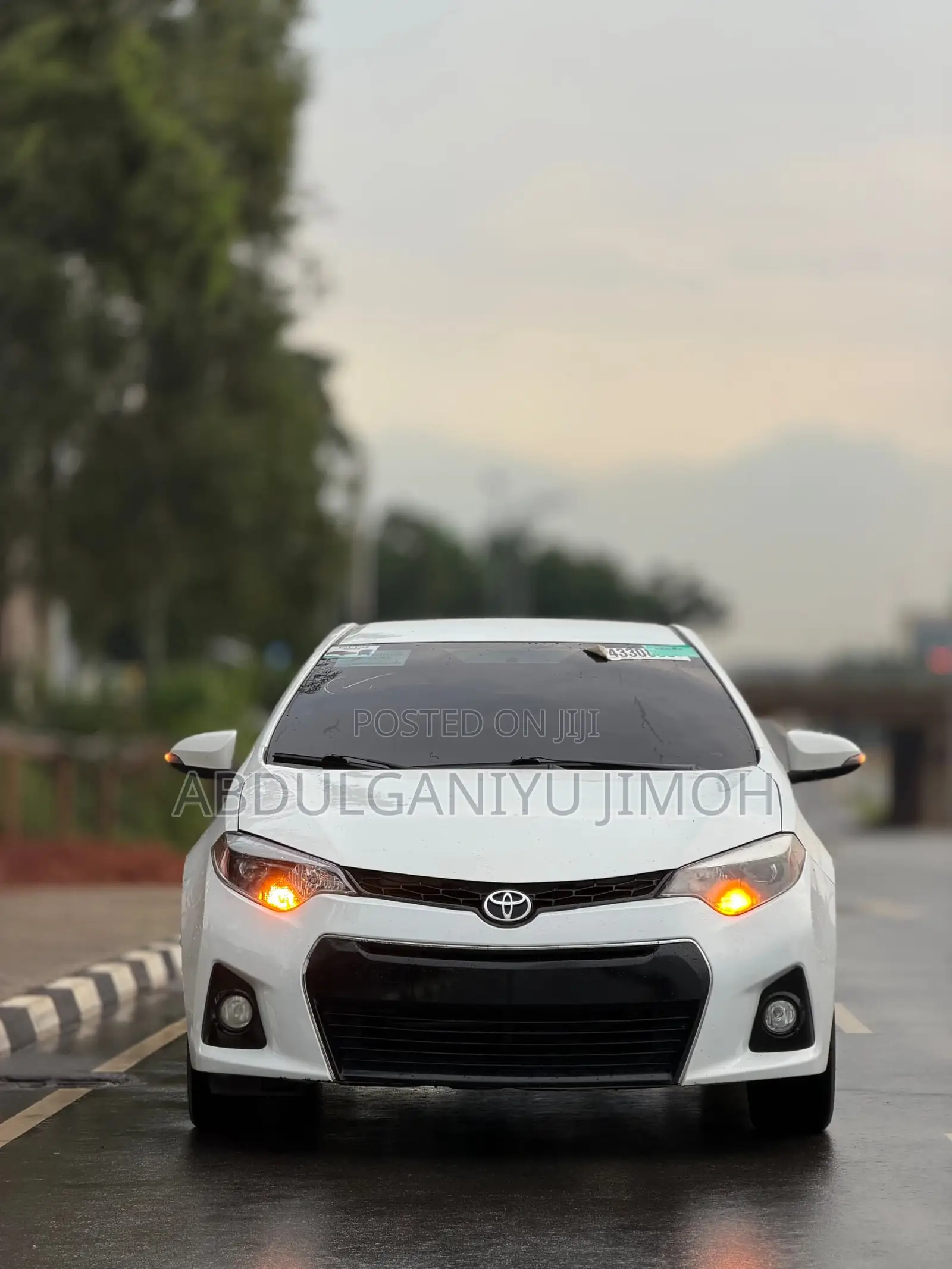 Toyota Corolla 2015 White