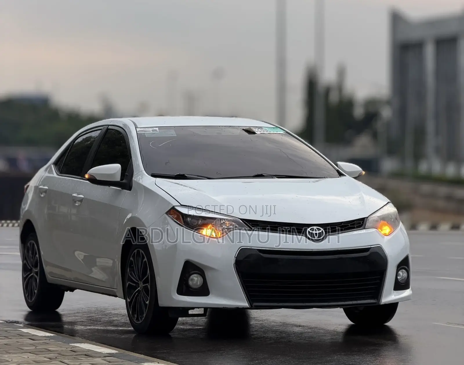 Toyota Corolla 2015 White