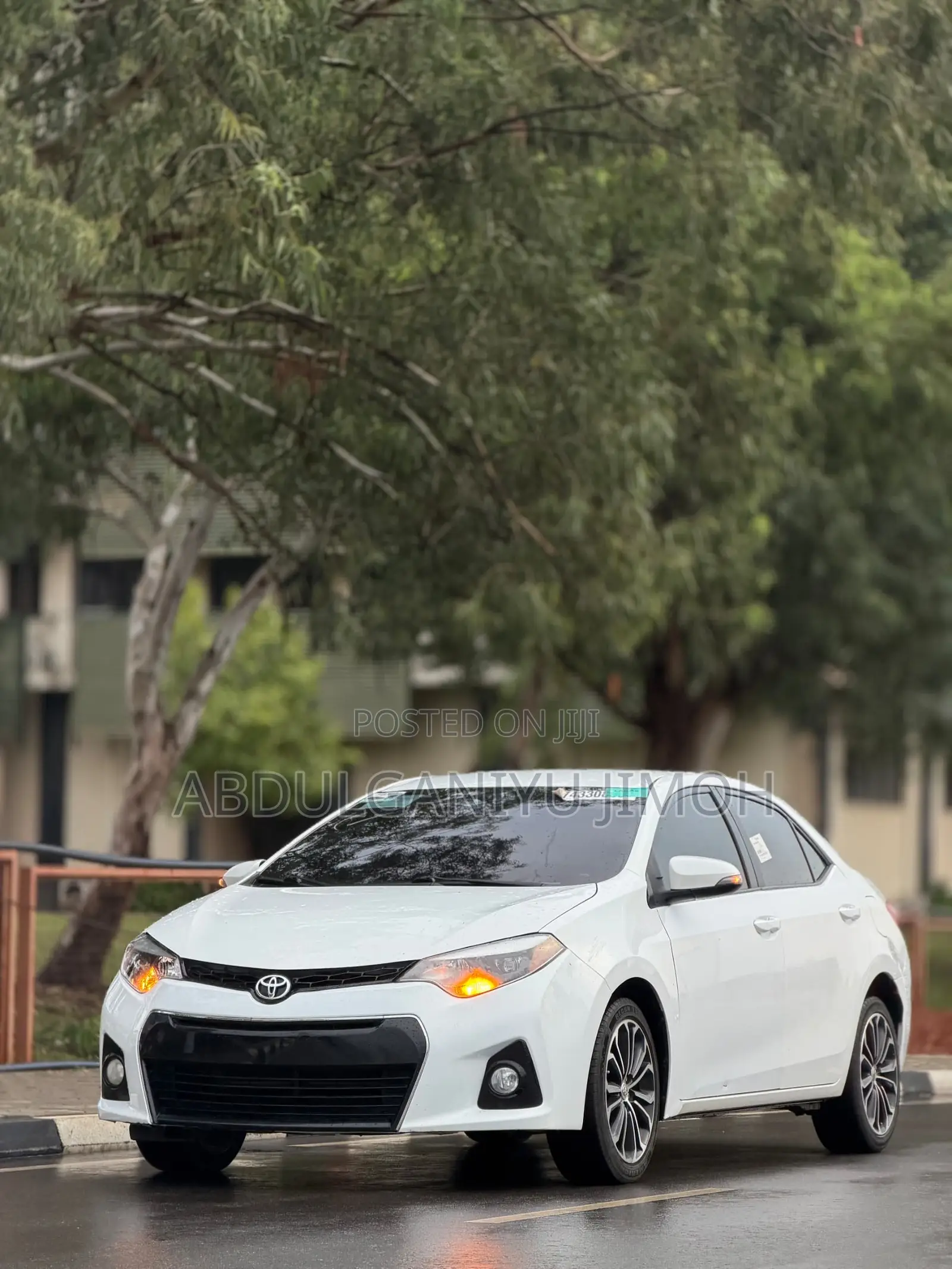 Toyota Corolla 2015 White