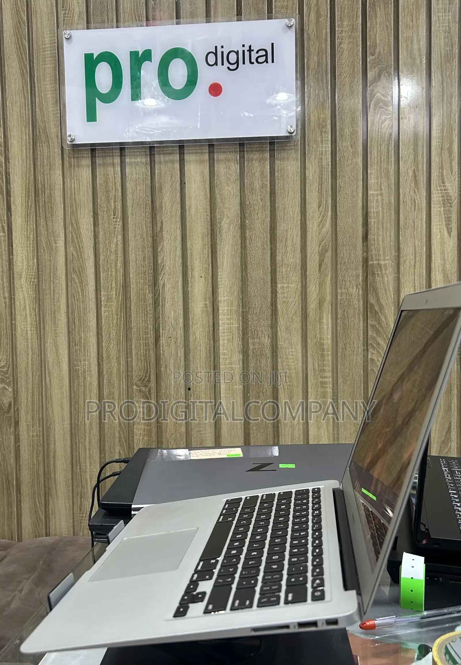 Laptop Apple MacBook Air 2015 4GB Intel Core i5 SSD 128GB