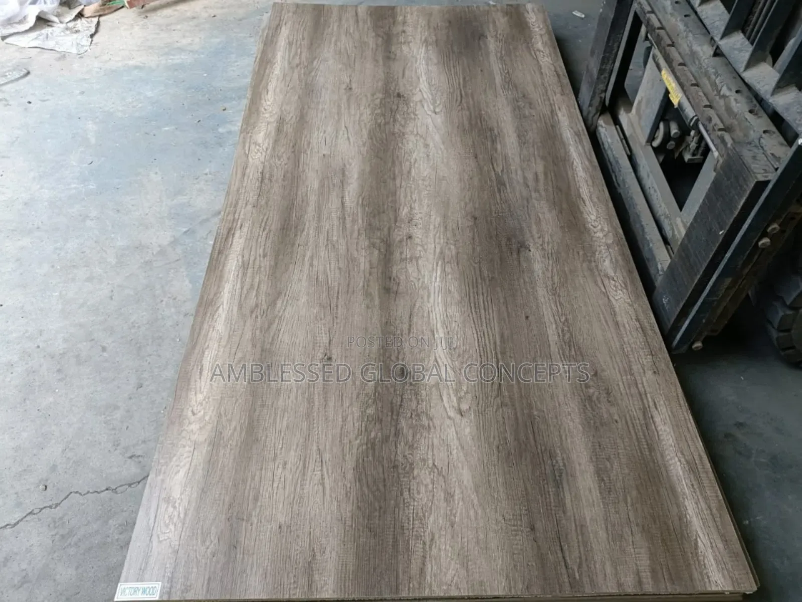 Excutive Plywood Borad