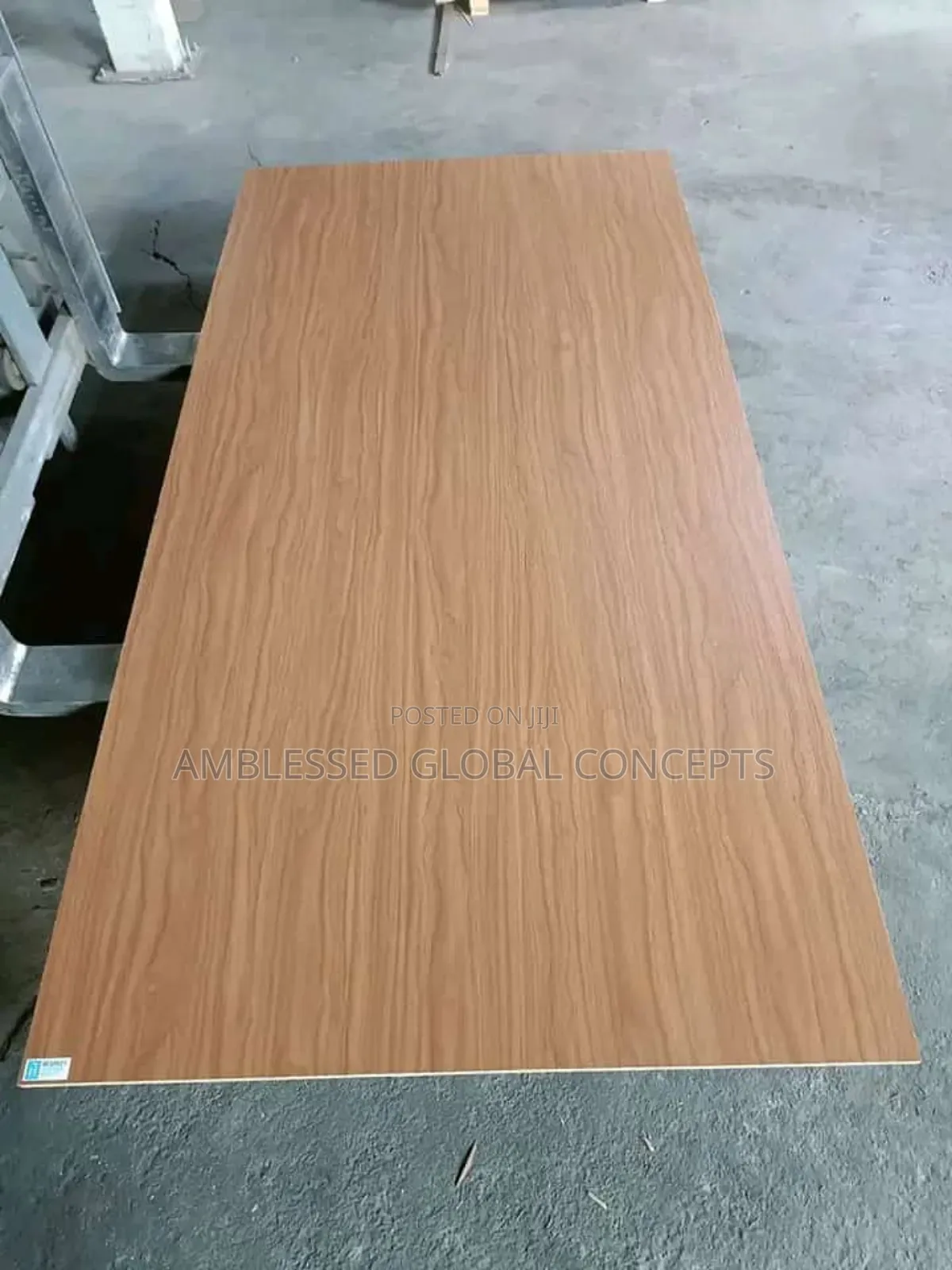 Excutive Plywood Borad