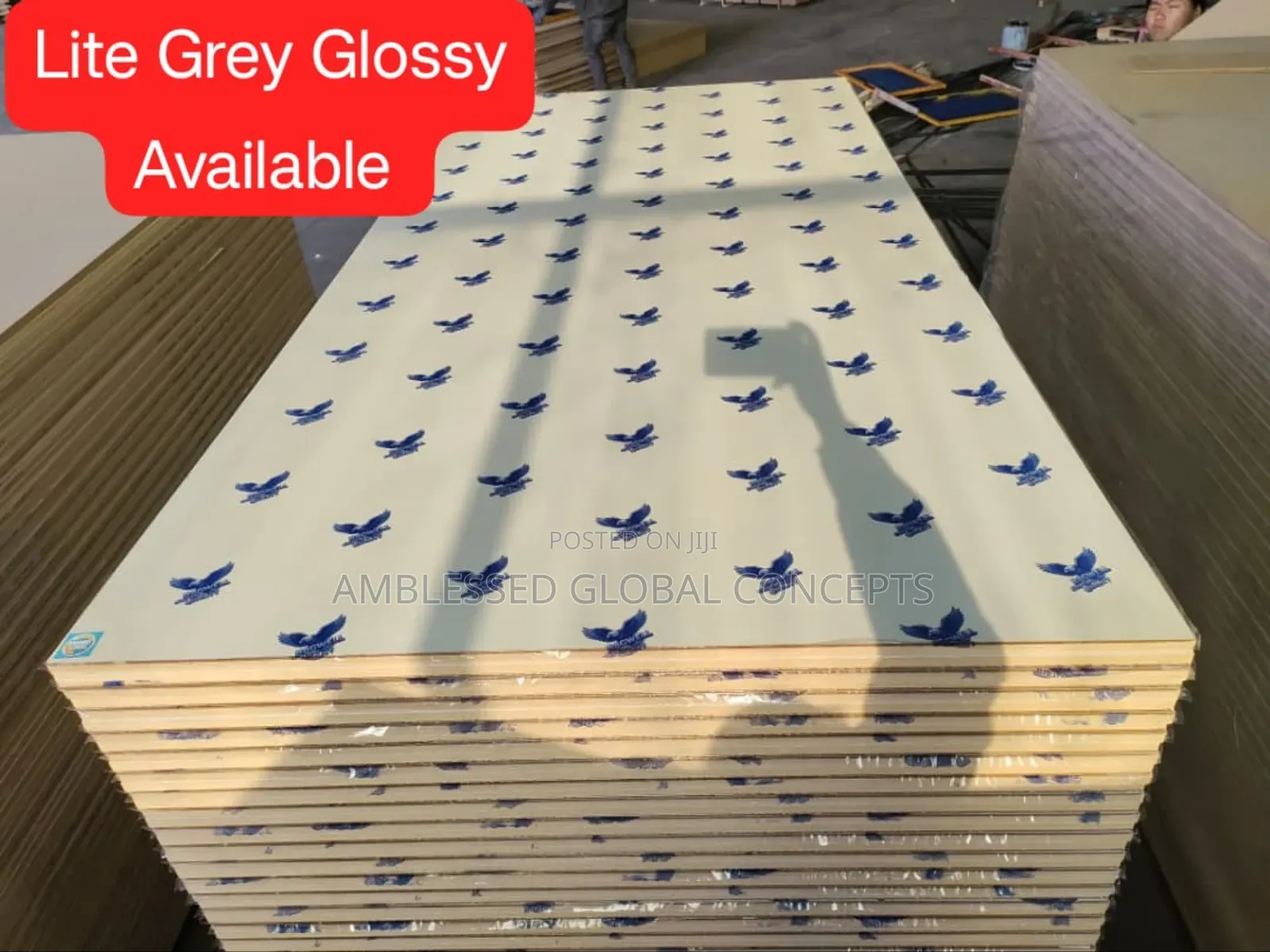 Excutive Glossary Plywood Borad
