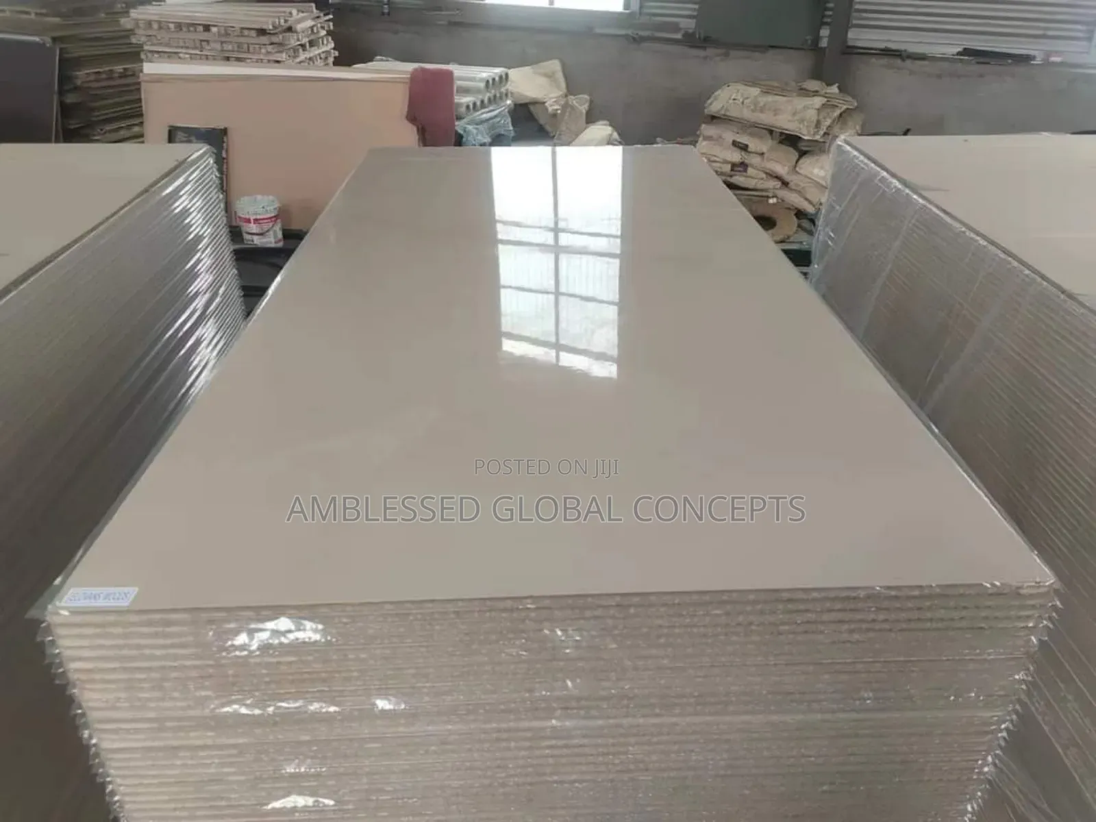 Excutive Glossary Plywood Borad