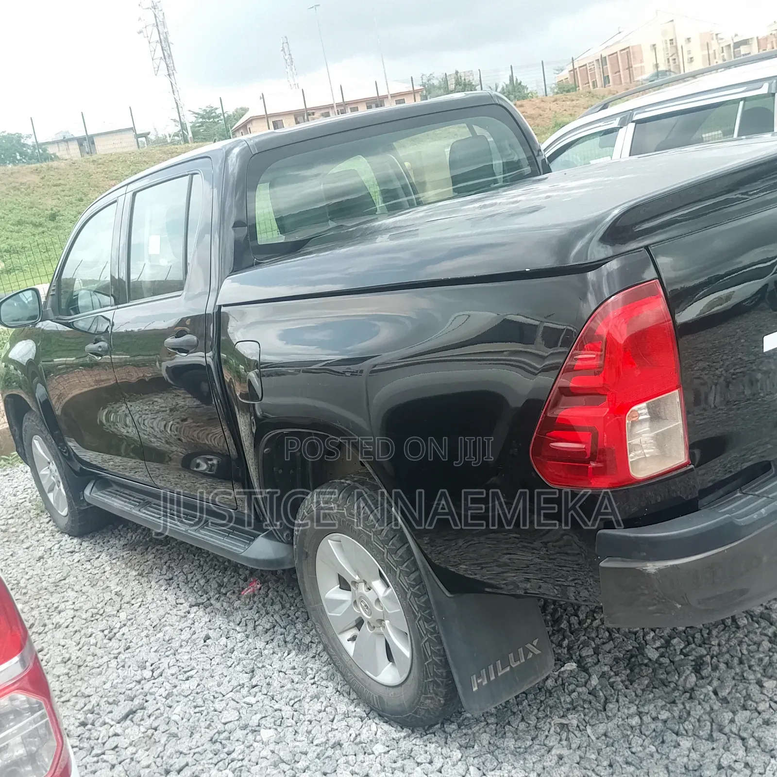 Toyota Hilux 2021 Black