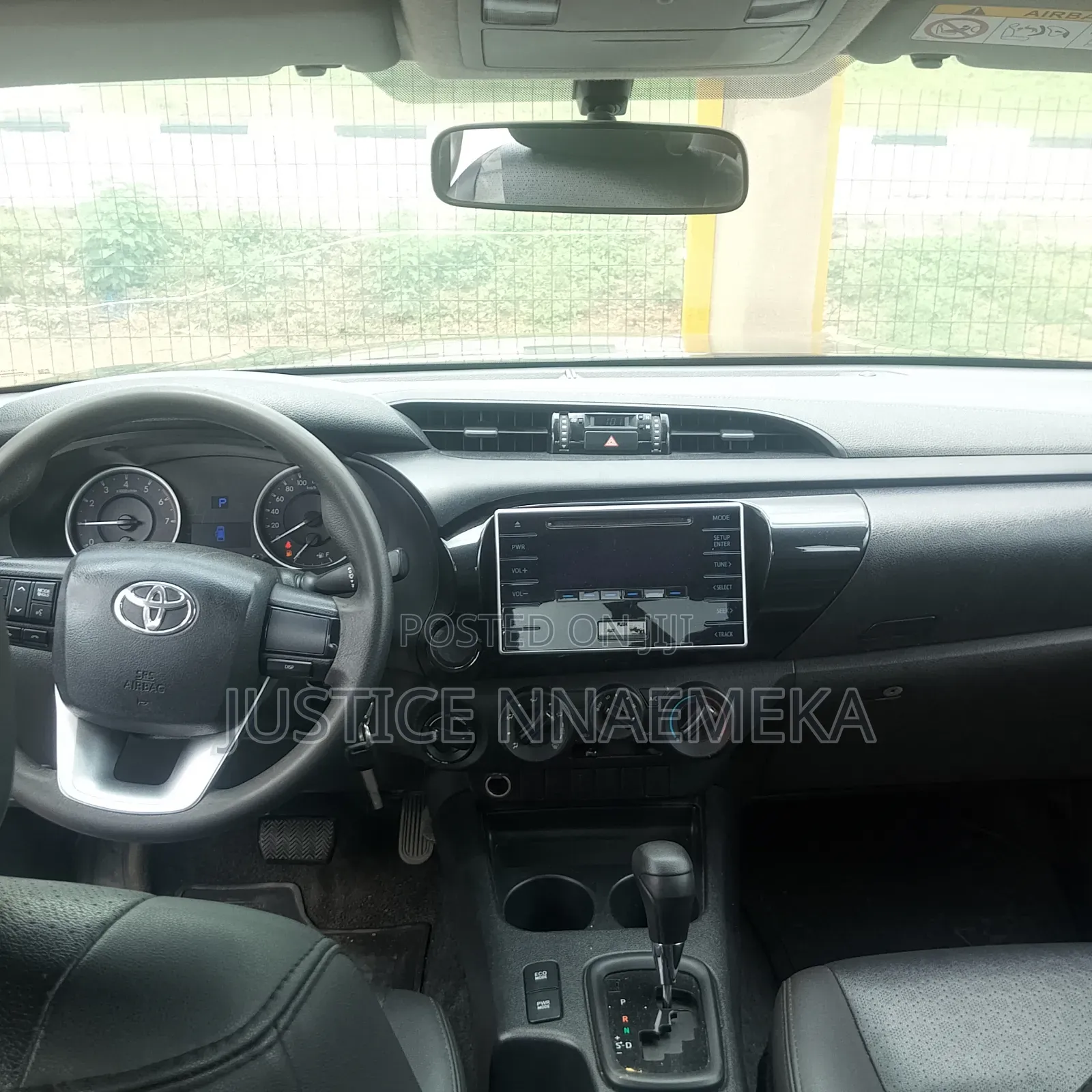 Toyota Hilux 2021 Black