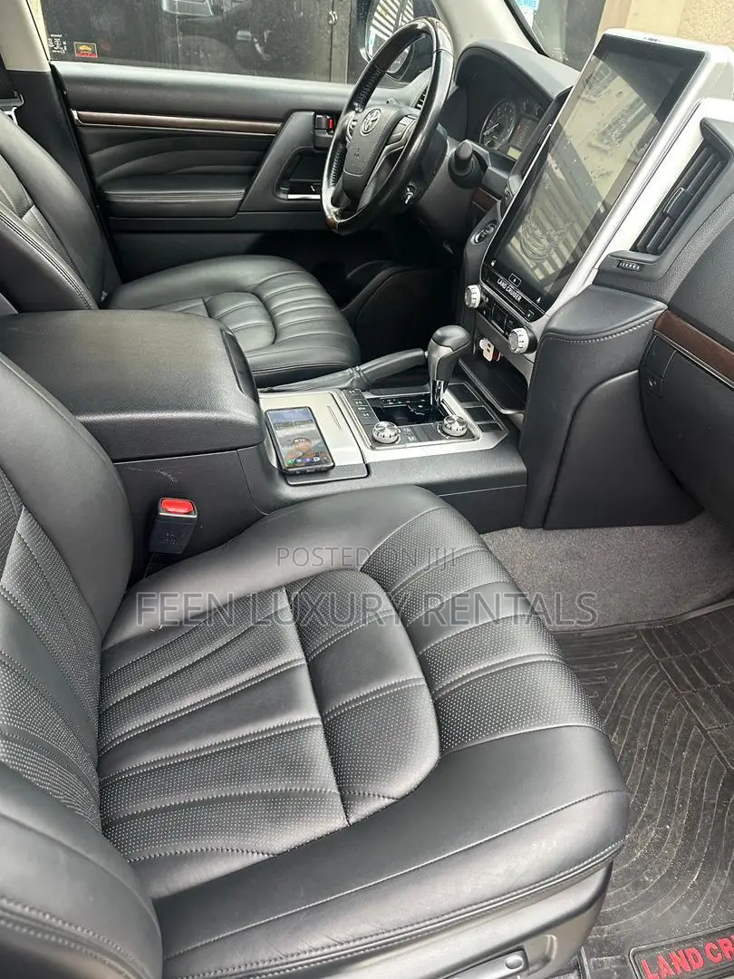 Toyota Land Cruise J200 for Rent - Car for Hire