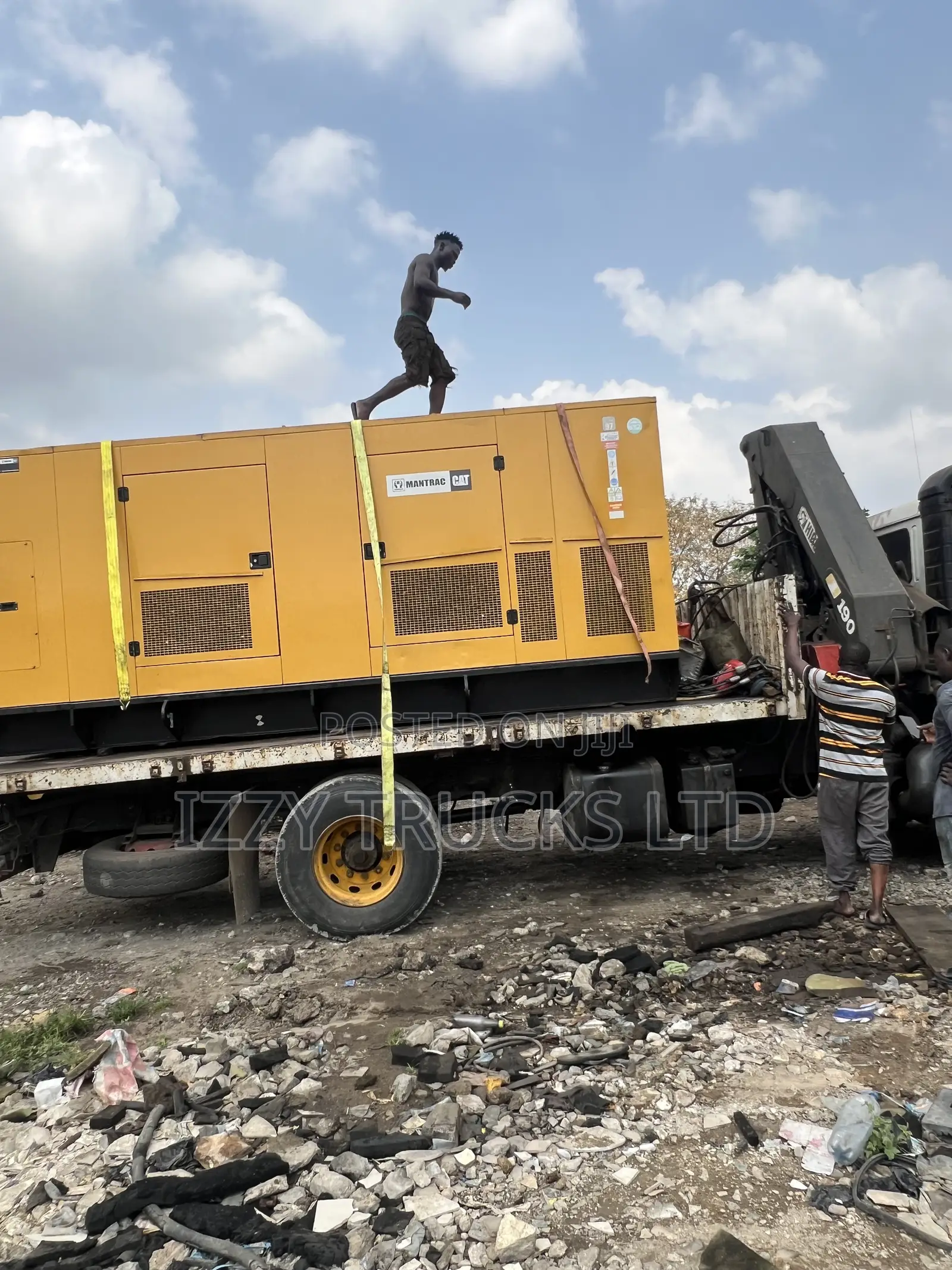 Heavy Lifting Made Easy With Izzy Trucks