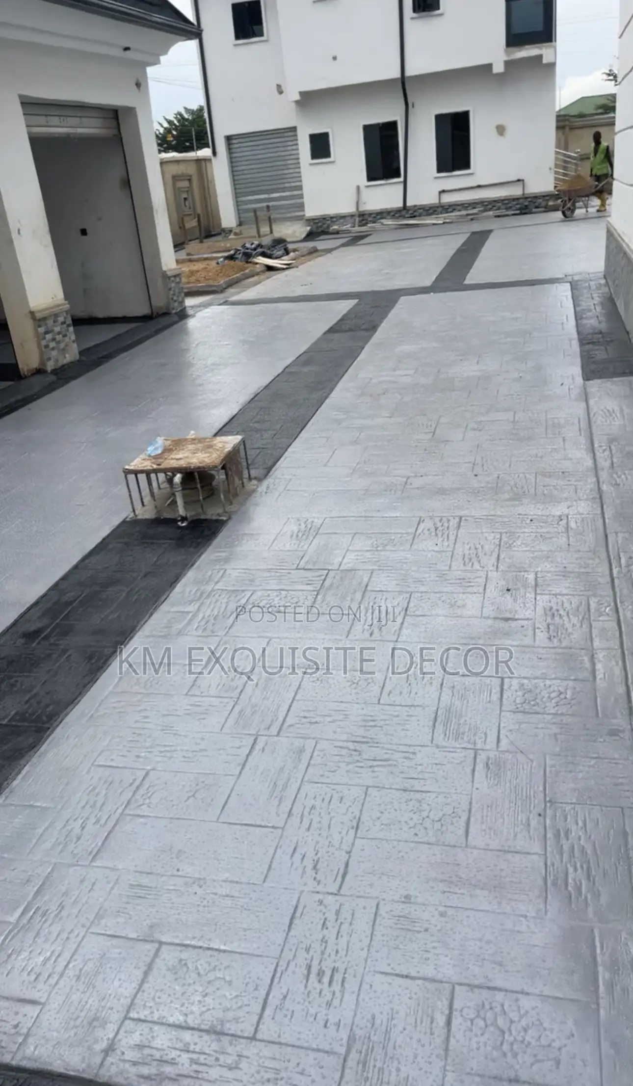 Black Strip Concrete in Lagos