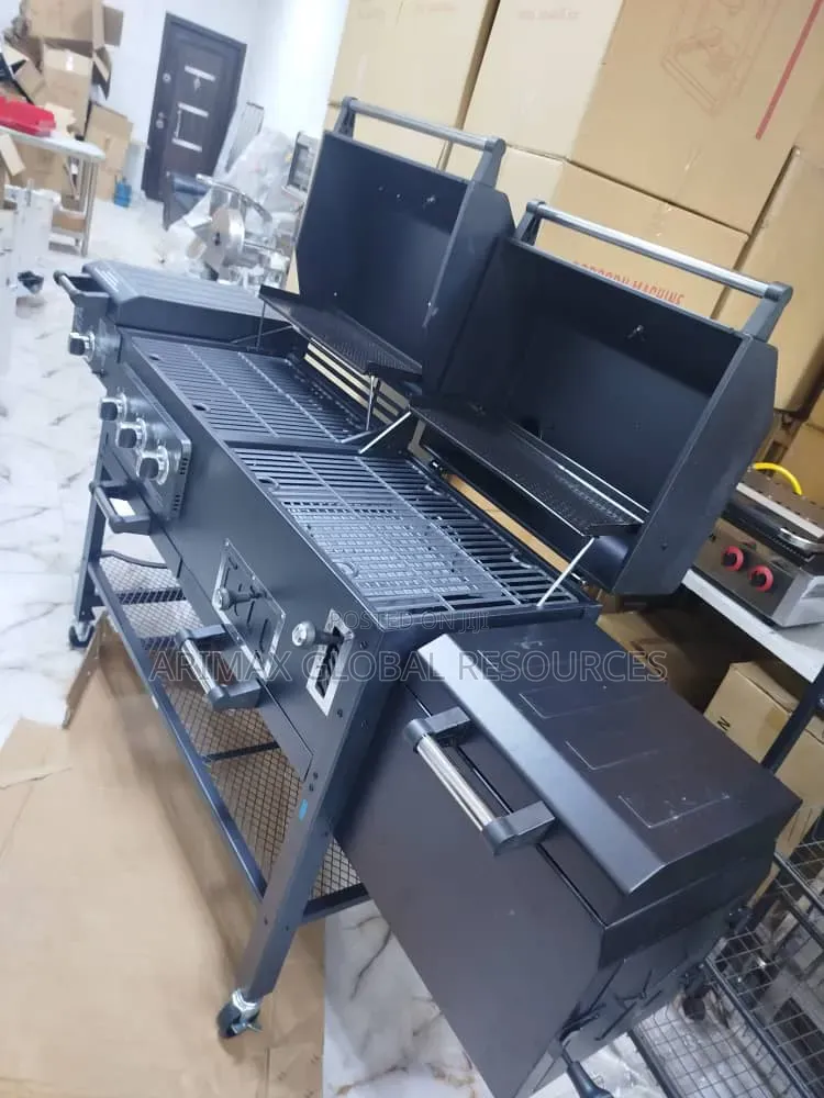 Barbecue Grill Gas and Charcoal Combo With Smoker