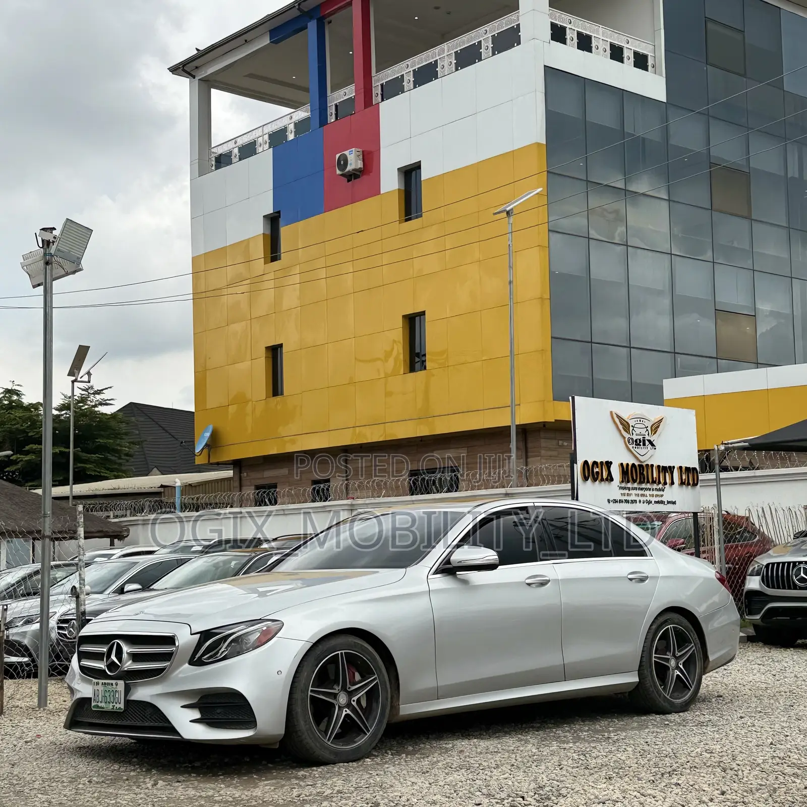 Mercedes-Benz E300 2017 Silver