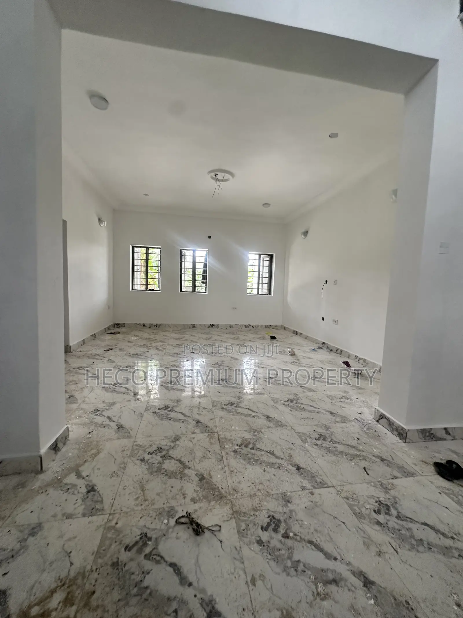 4bdrm Duplex in New Road By Ada, Obio-Akpor for rent