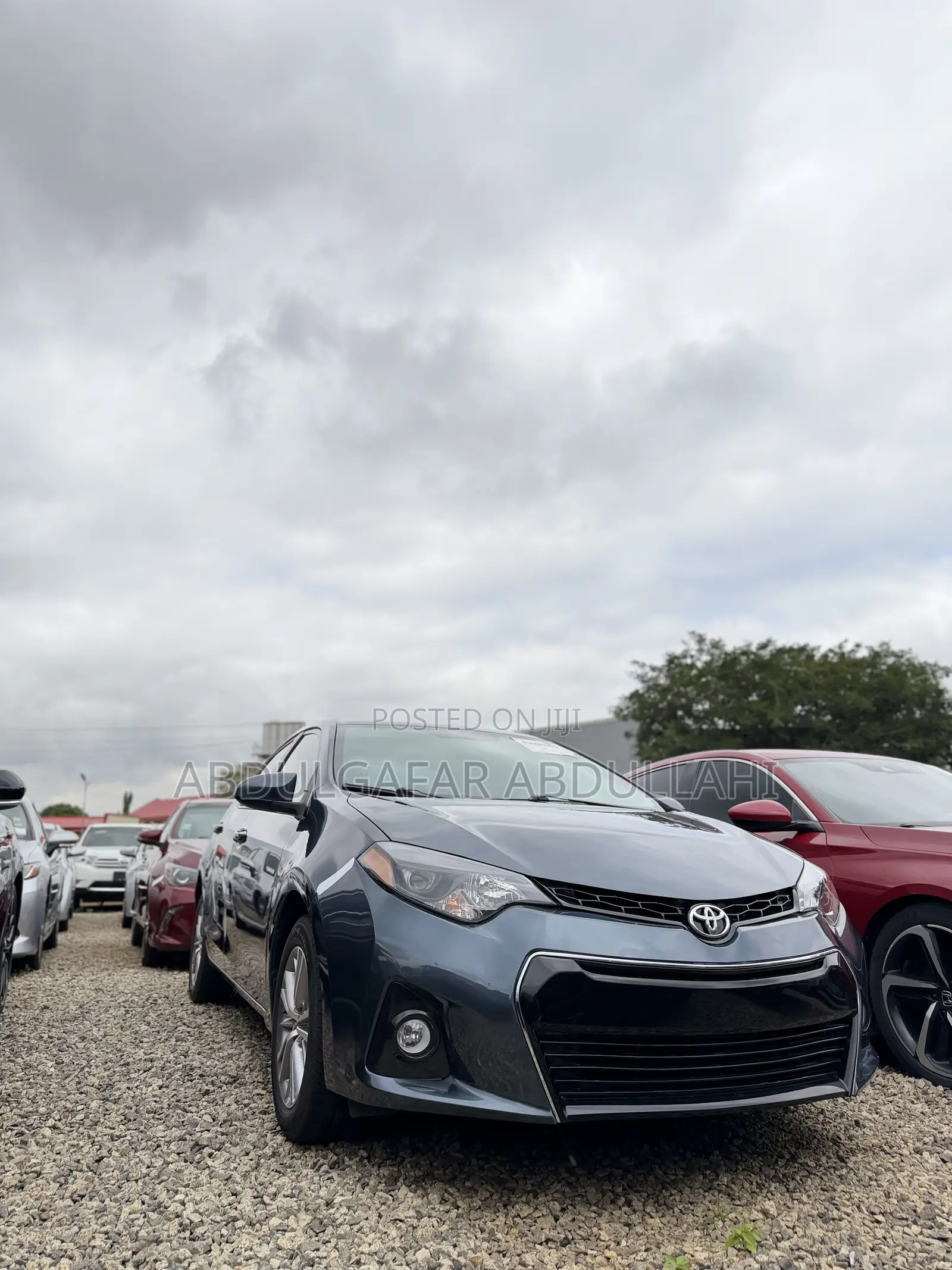 Toyota Corolla LE Premium 4dr Sedan (1.8L 4cyl CVT) 2015 Gray