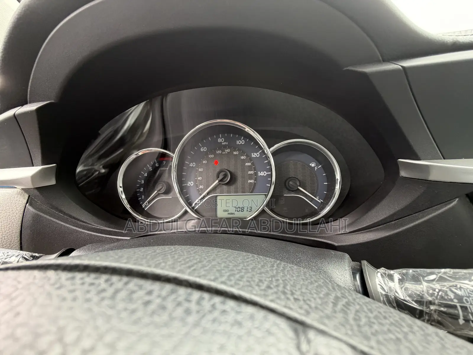 Toyota Corolla LE Premium 4dr Sedan (1.8L 4cyl CVT) 2015 Gray