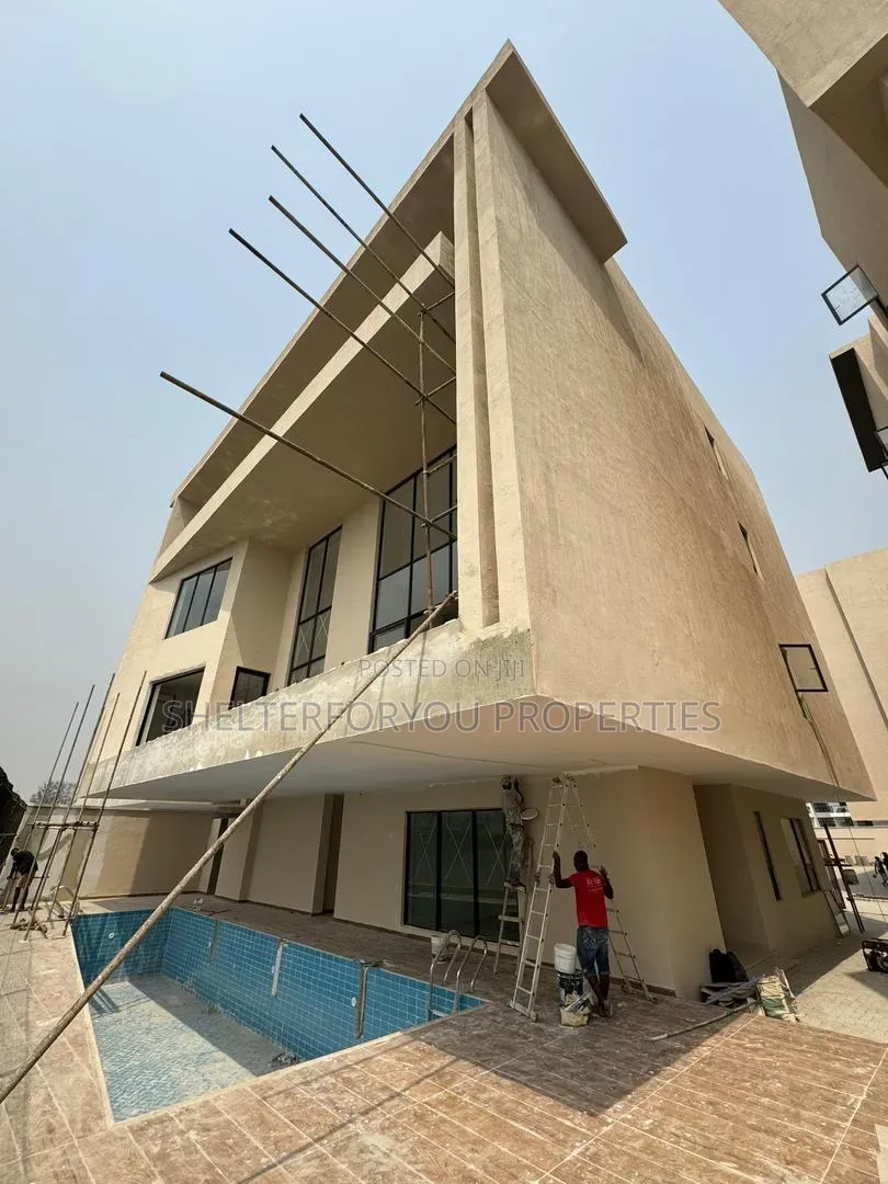 6bdrm House in Banana Island for sale