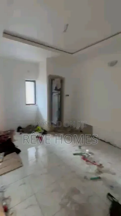 1bdrm Block of Flats in Phase 2 for rent