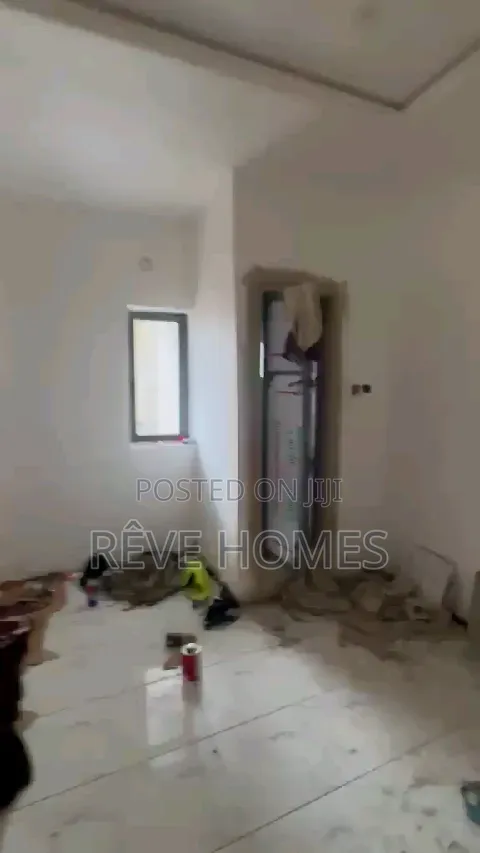 1bdrm Block of Flats in Phase 2 for rent