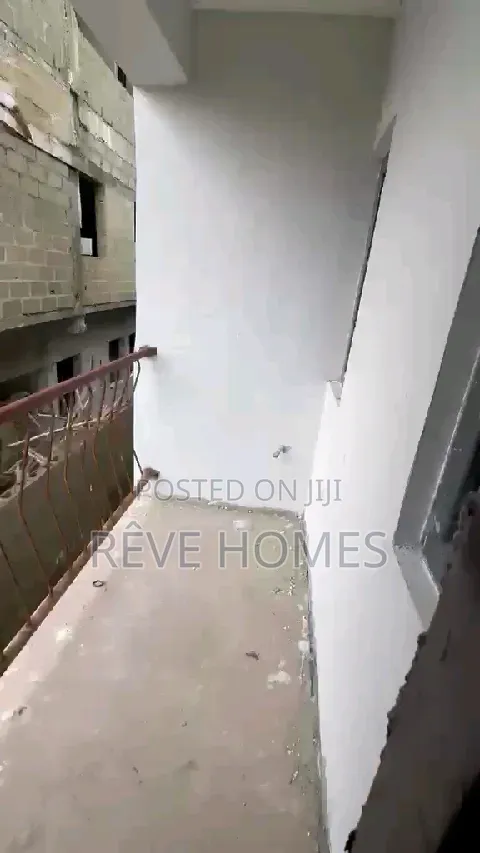 1bdrm Block of Flats in Phase 2 for rent