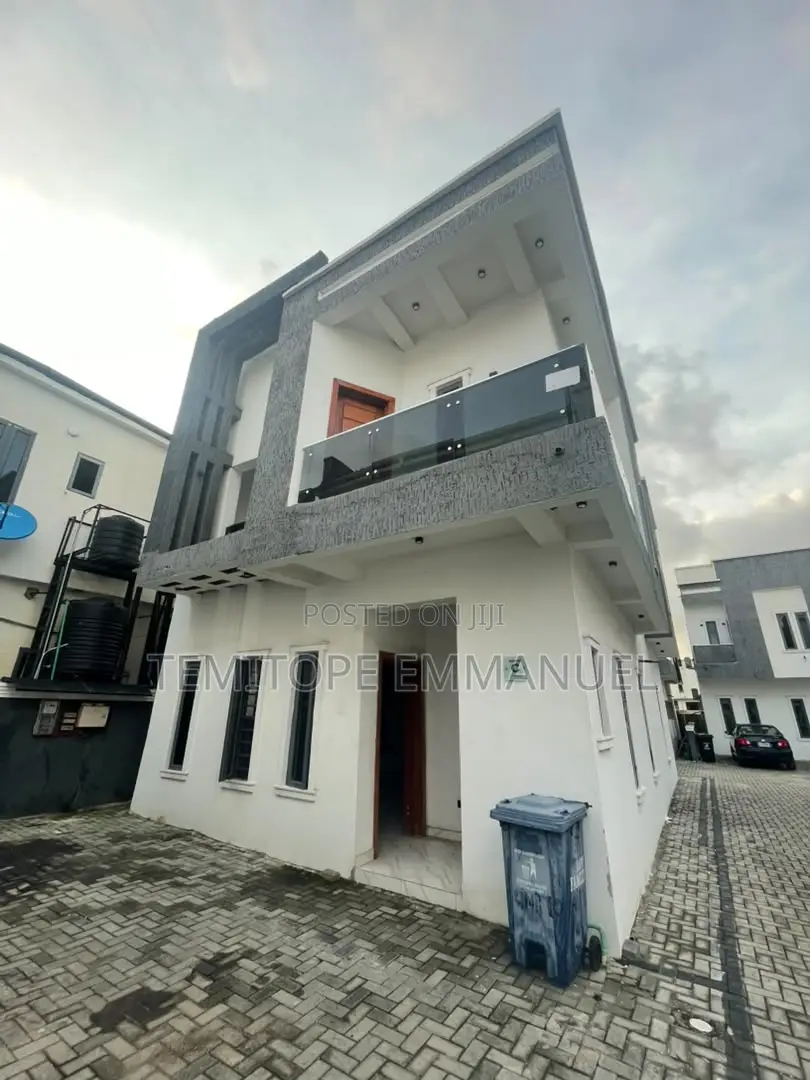 Furnished 4bdrm Duplex in Lekki for sale