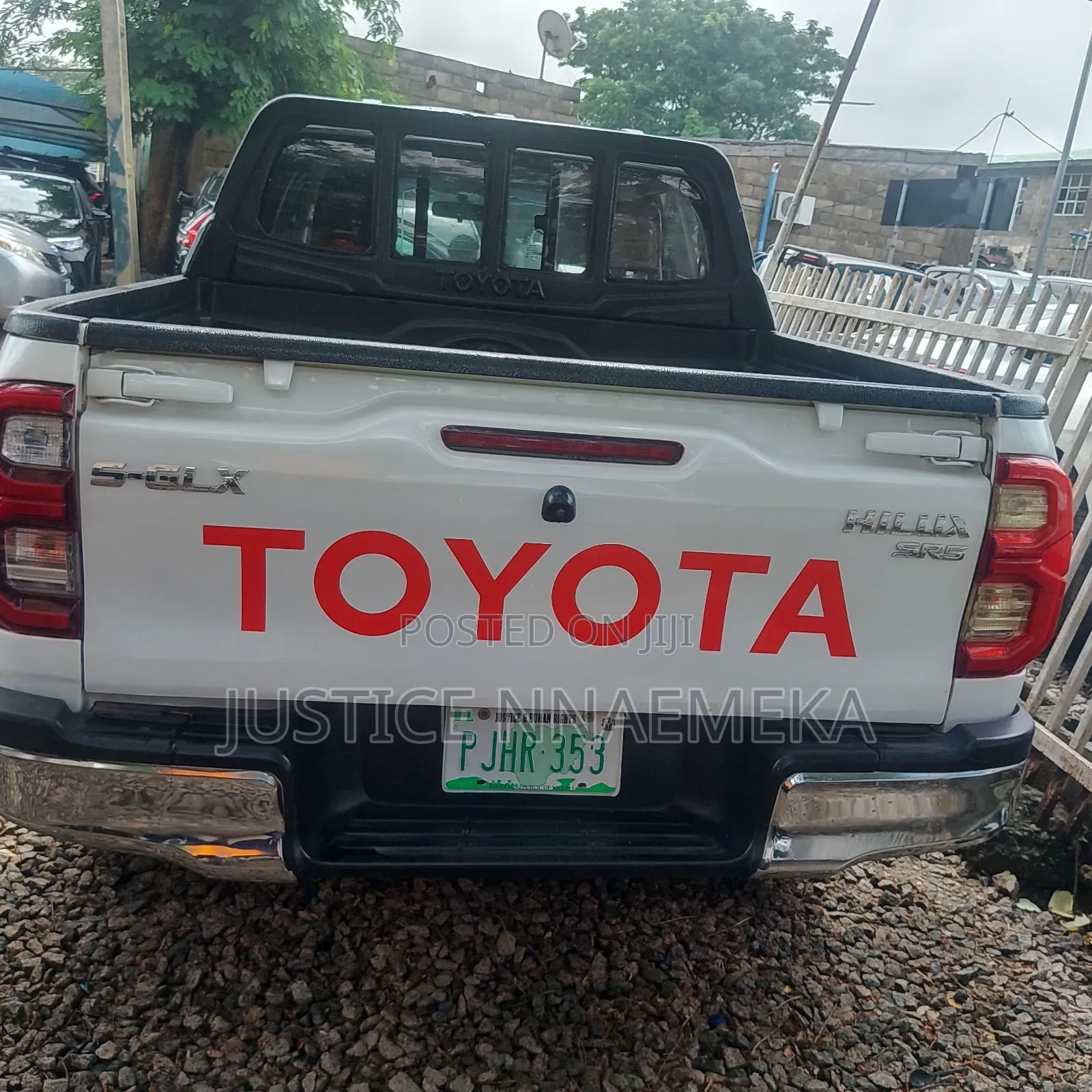 Toyota Hilux 2020 White
