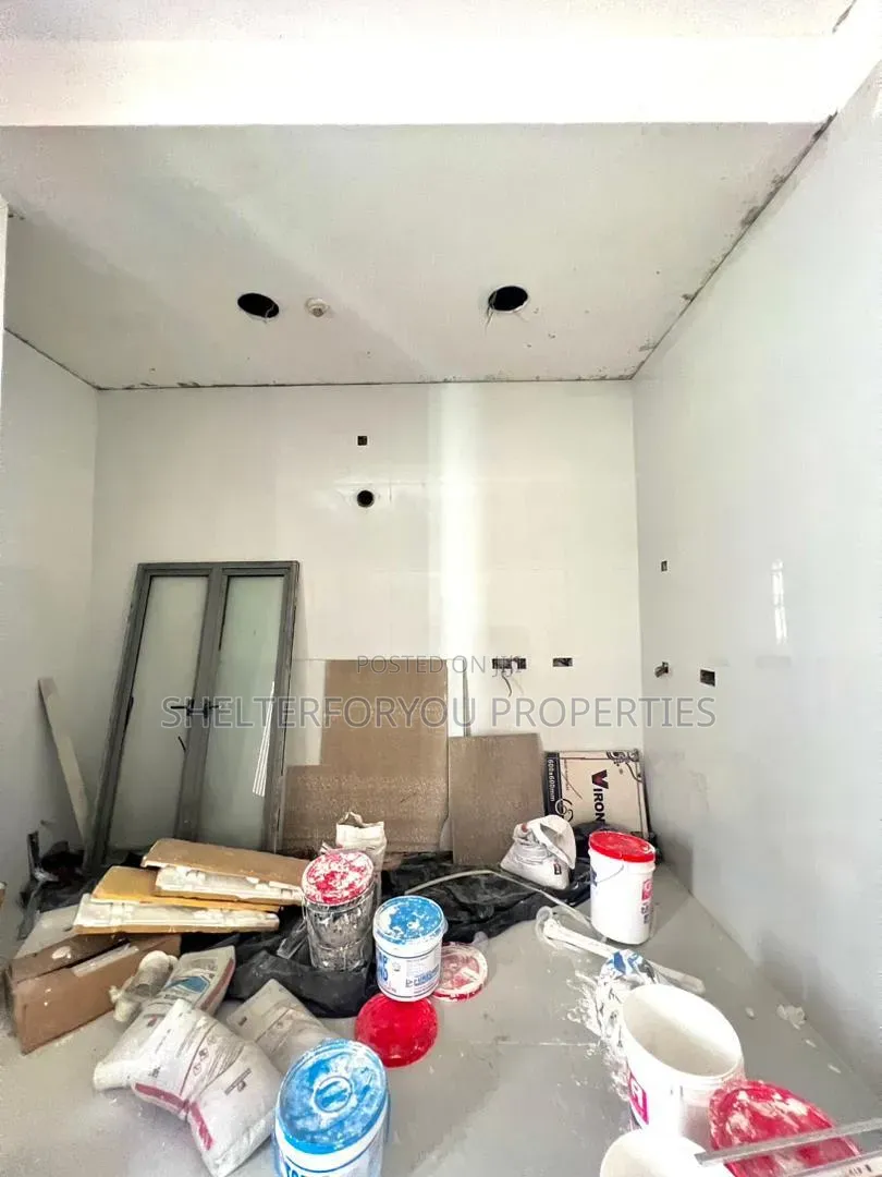 2bdrm Apartment in Banana Island for sale