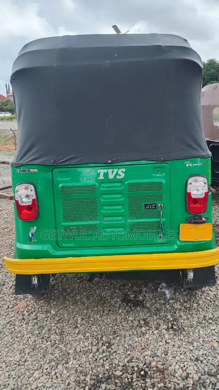 TVS King Deluxe Plus iTouch Start 2025 Green